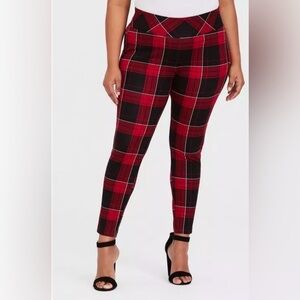 NWOT Torrid Premium Ponte Pants Women’s 6X Red Plaid Pixie Stretch Pockets 30
